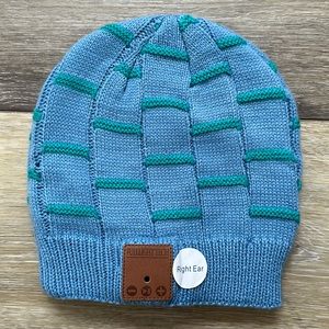 Blue tooth hat